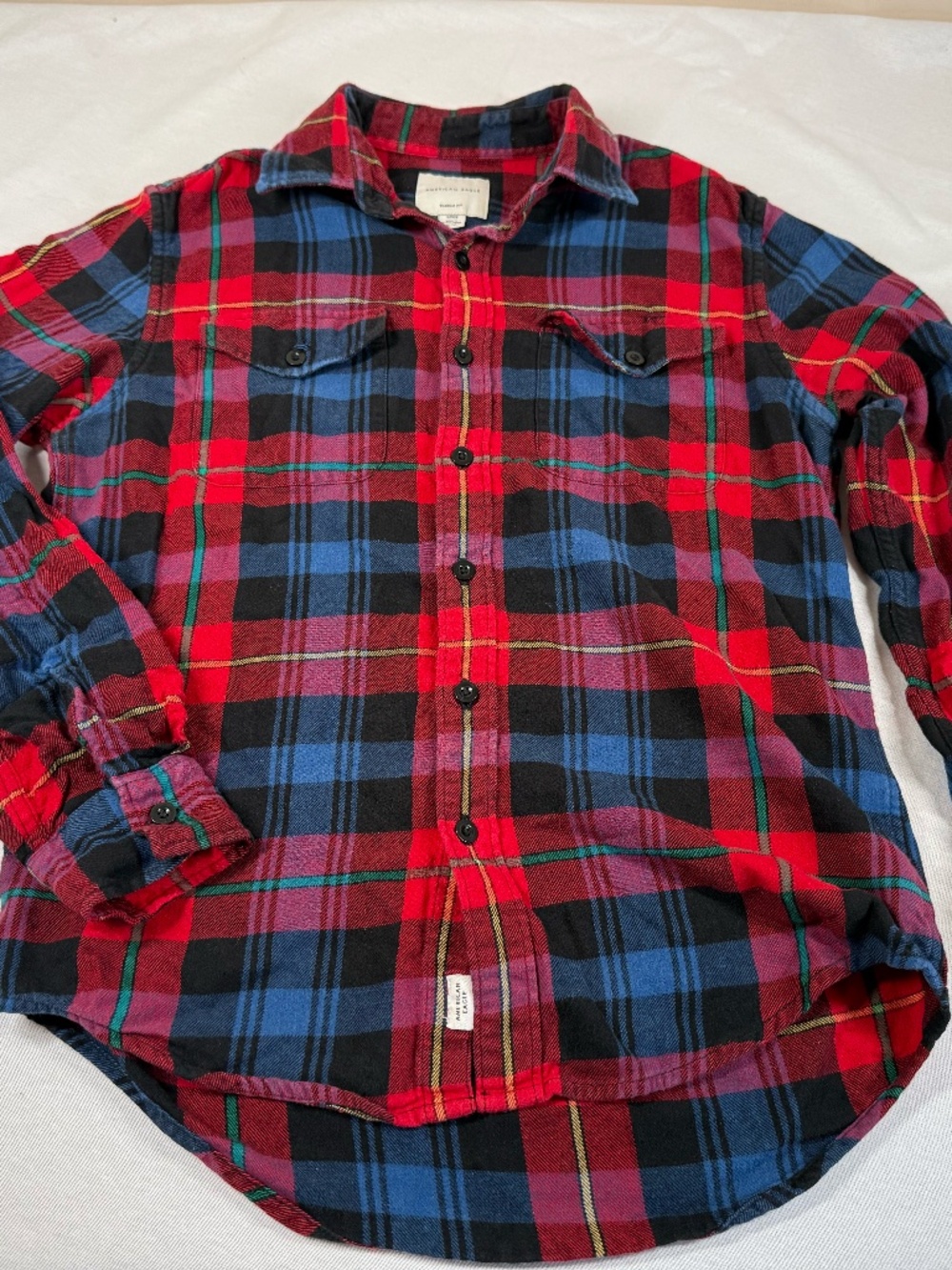 American Eagle Men's Classic Fit Long Sleeve Button Up Shirt Size Small - Red
